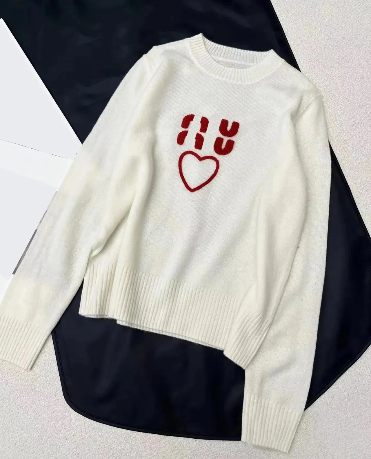 designer sweater love heart embroidery woman lover cardigan knit round neck womens fashion letter white black long sleeve highquality clothing pullover shirt