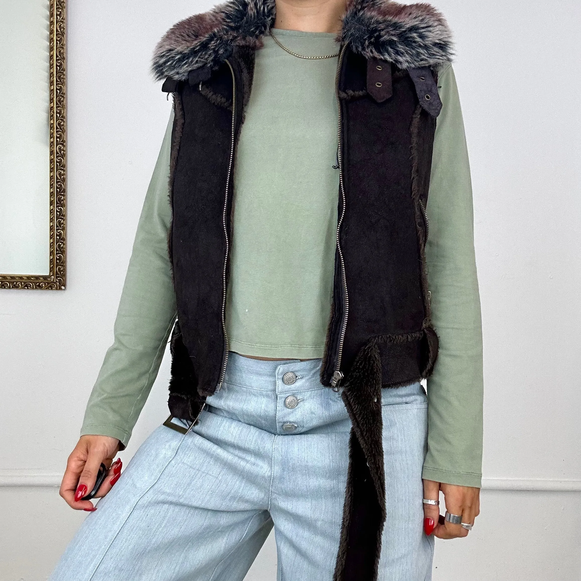 vintage faux fur zip up gilet