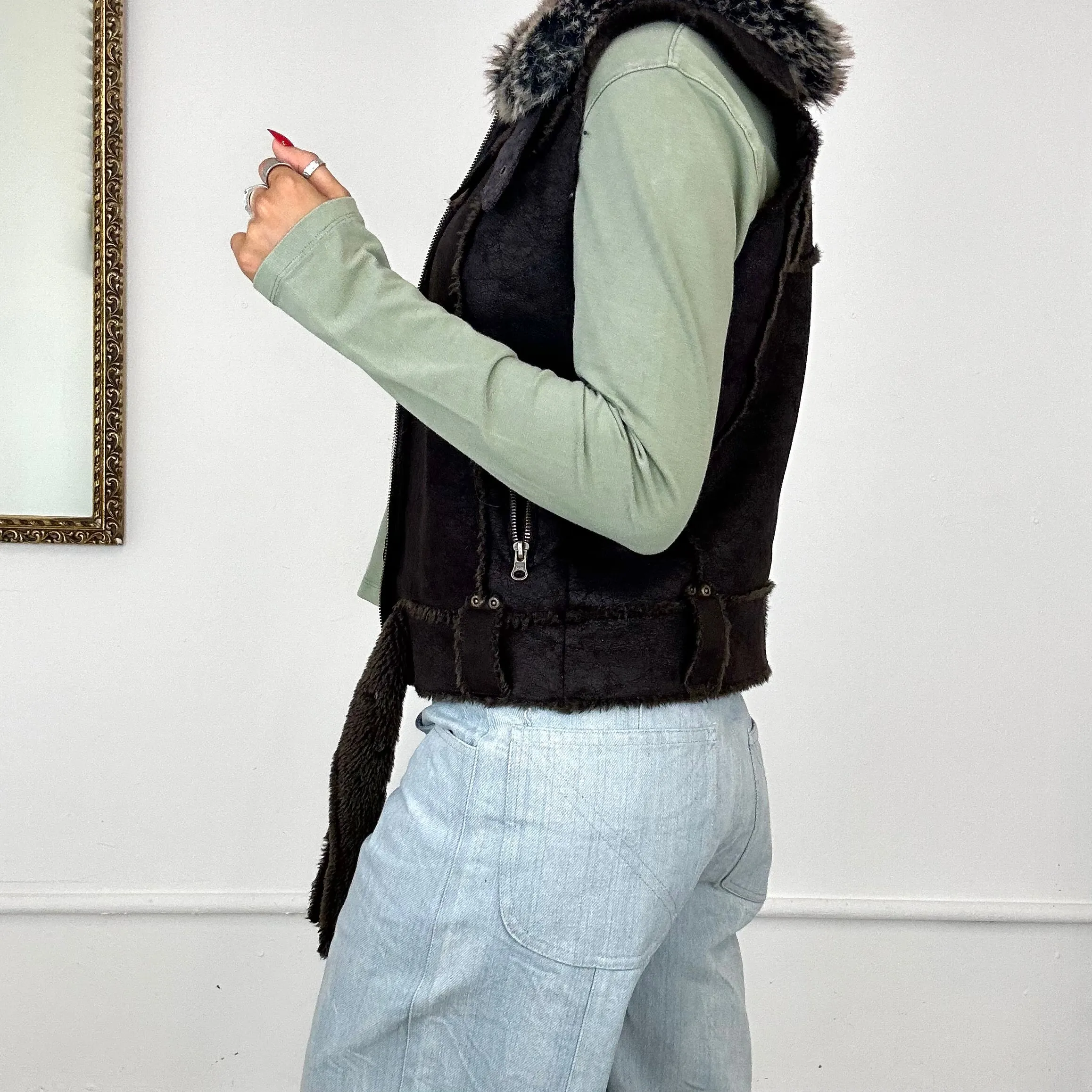 vintage faux fur zip up gilet